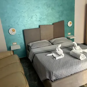 Vincent House Napoli